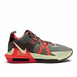 Nike - LeBron VII - Sneakers